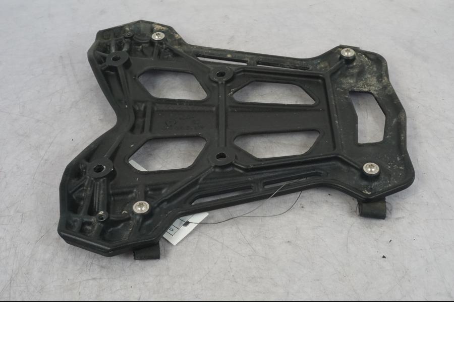 Vänster sida på Pakethållare från en KTM 1290 Super Adventure R -2018 motorcykel.