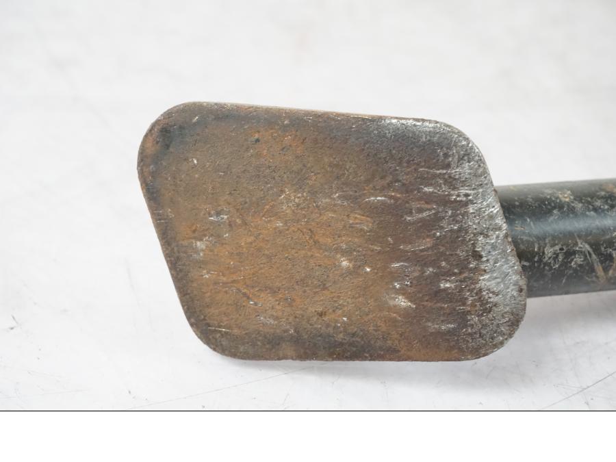 Extrabild6 pÄ Sidostöd frÄn en BMW R 1200 GSA -2012 motorcykel.