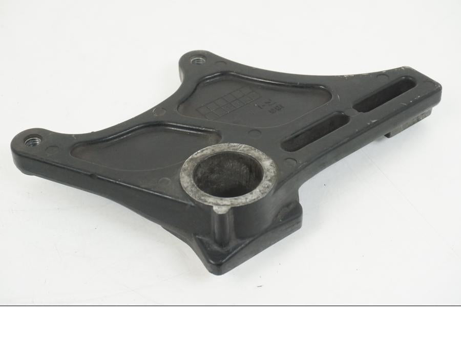 Extrabild2 på Bromsoksfäste från en Suzuki GSX-R 1000 -2003 motorcykel.