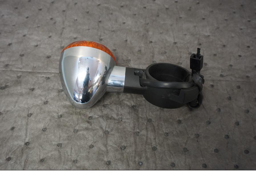 Baksidan på Blinkers från en Kawasaki VN 1500 Mean Streak -2003 motorcykel.