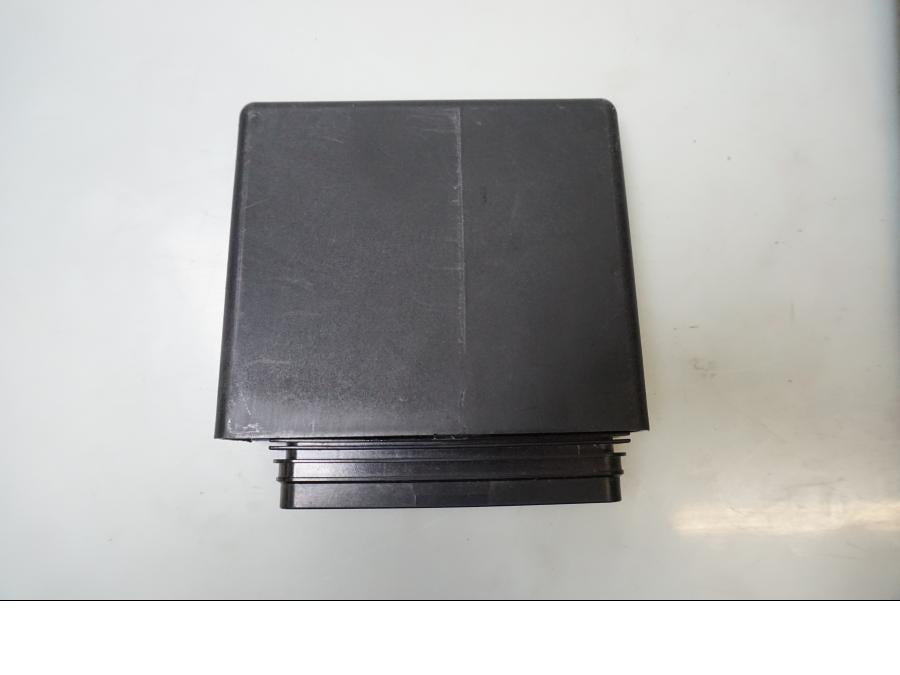 Baksidan på CDI / ECU från en Suzuki SV 650 -2004 motorcykel.