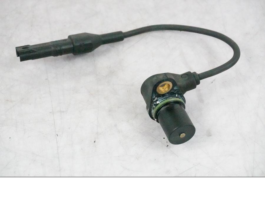 Vänster sida på Kamaxelsensor från en BMW K 1200 S -2005 motorcykel.