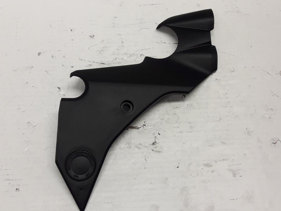 Framsidan på Ramplast från en Kawasaki ER-6N -2015 motorcykel.