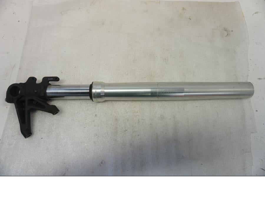 Baksidan pÄ Gaffelben frÄn en Ducati Monster 796 -2013 motorcykel.