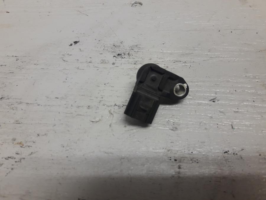 Framsidan på Mapsensor från en Kawasaki ER-6N -2015 motorcykel.