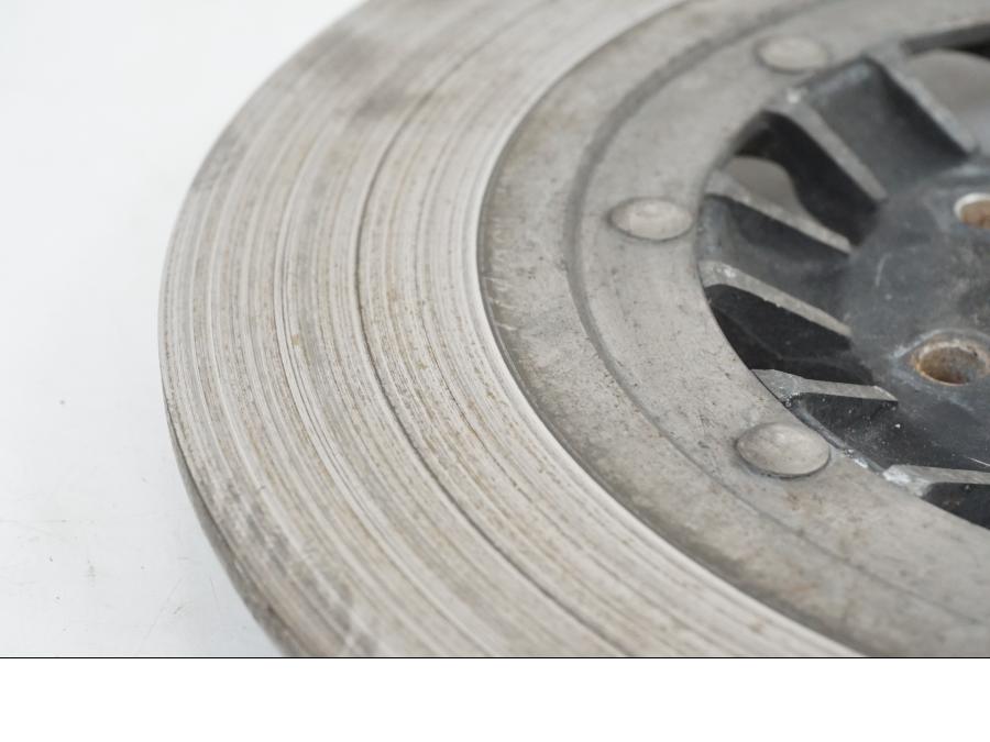 Extrabild2 på Bromsskiva från en Suzuki GS 1000 -1978 motorcykel.