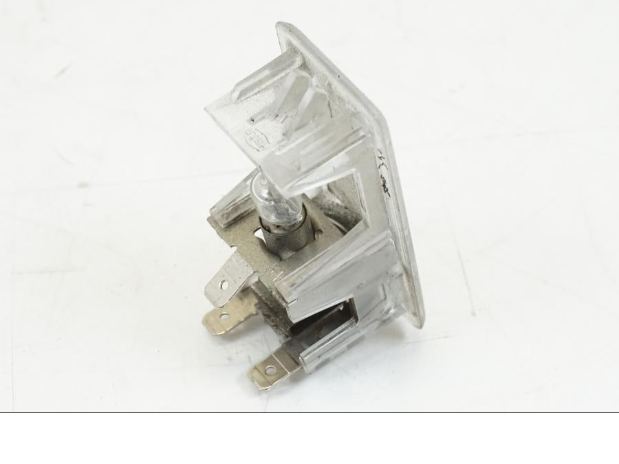 Snett nerifrån på Belysning från en BMW K 1200 LT -2004 motorcykel.