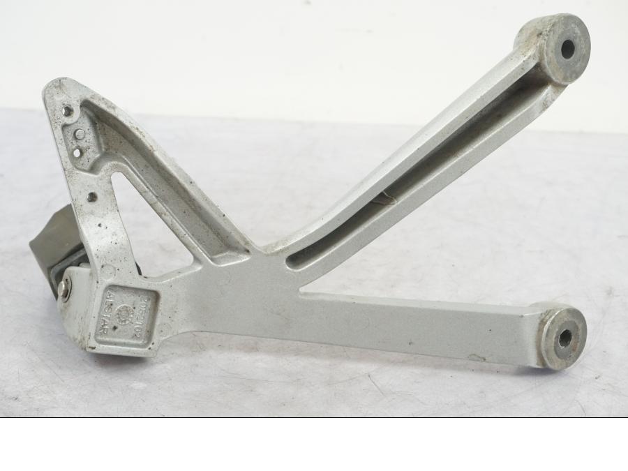 Extrabild1 på Fotpinne från en Triumph Tiger Explorer -2013 motorcykel.