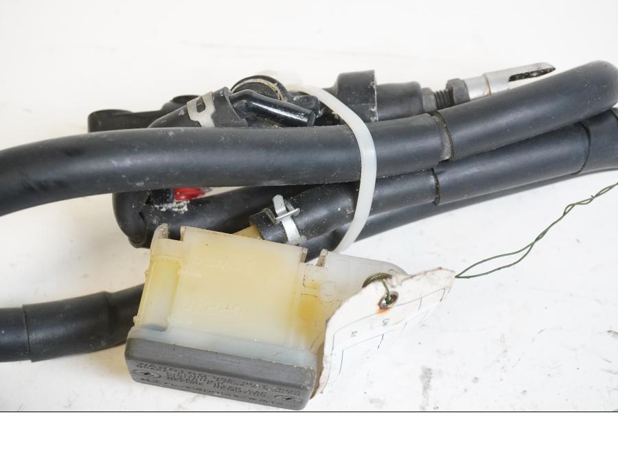 Snett uppifrån på Bromshuvudcylinder från en Yamaha MT-01 -2005 motorcykel.