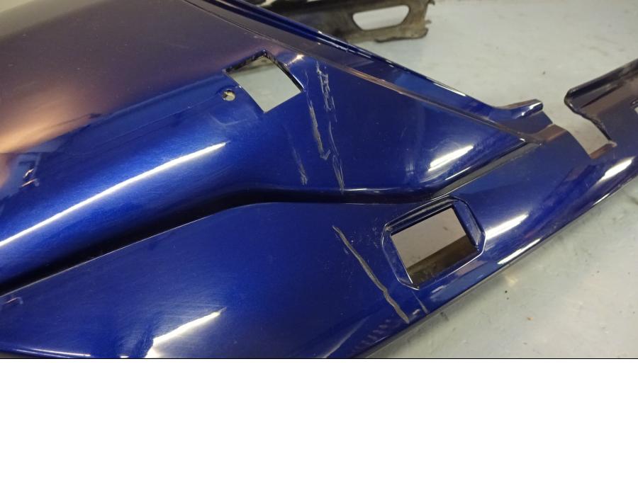 Extrabild2 på Bakvinge från en Yamaha FJR 1300 -2003 motorcykel.