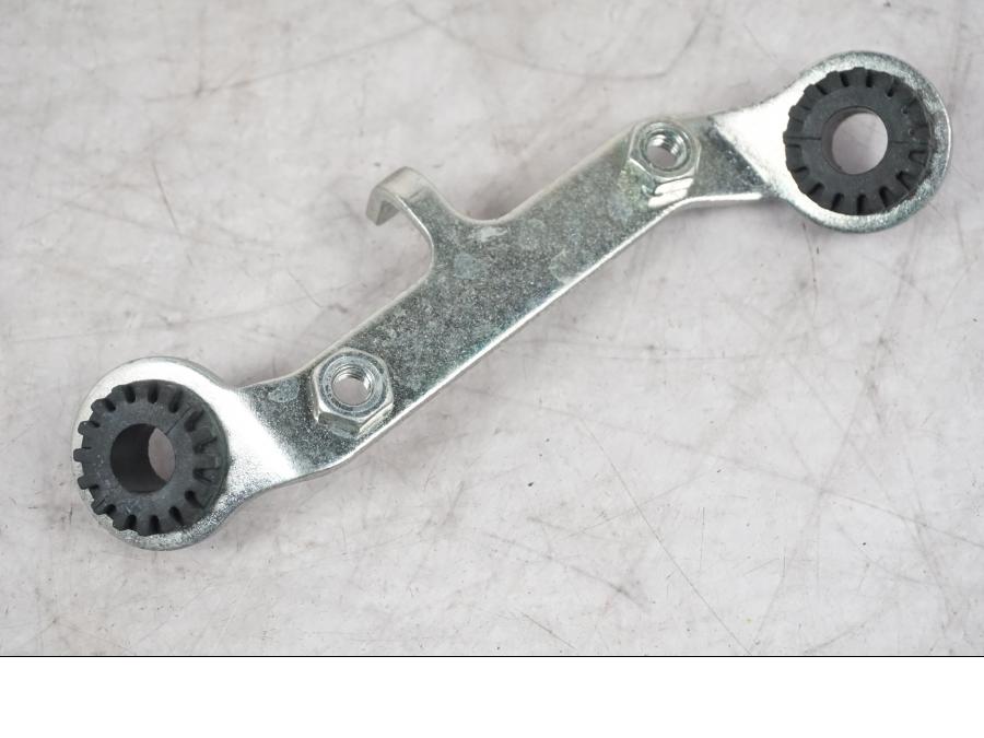 Baksidan på Tilt Sensor från en Ducati Multistrada V4 -2024 motorcykel.