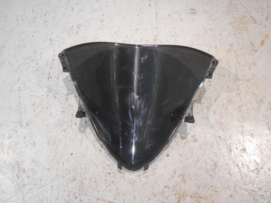 Baksidan på Vindruta från en Aprilia Tuono V4R -2016 motorcykel.