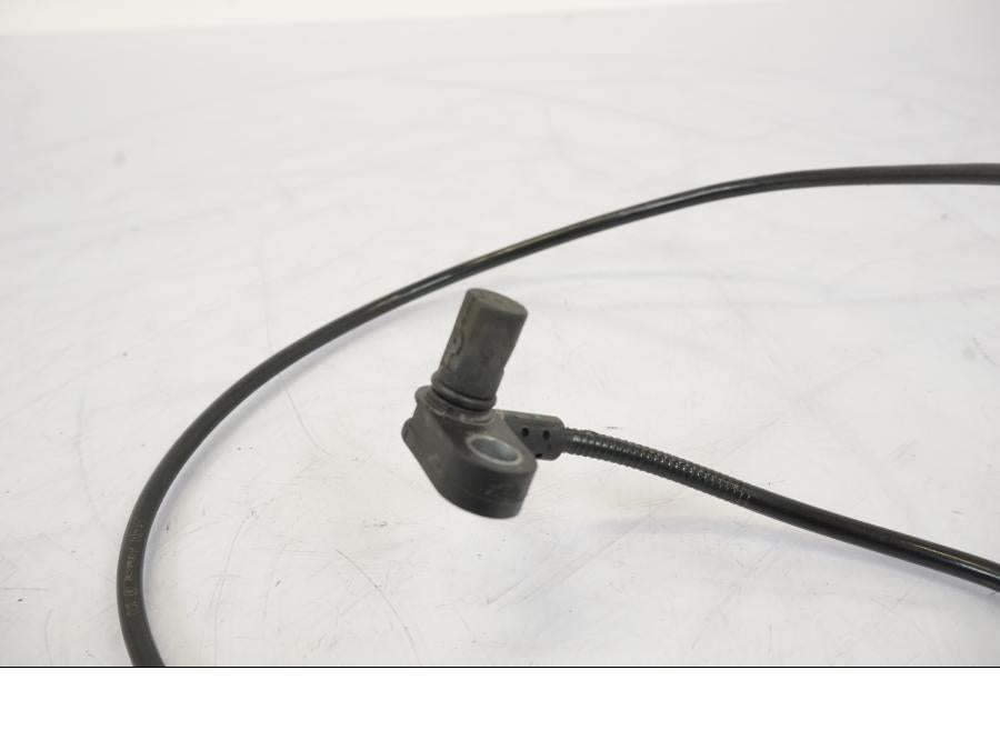 Höger sida på ABS givare från en BMW S 1000 XR -2019 motorcykel.