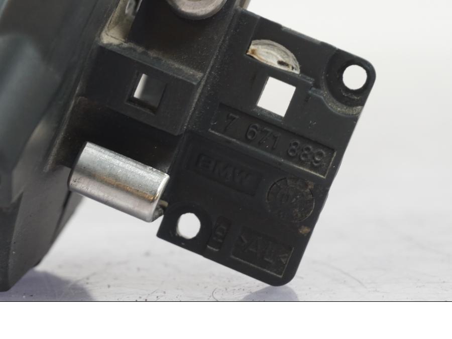 Snett uppifrån på Gasklo från en BMW R 1200 GS -2005 motorcykel.