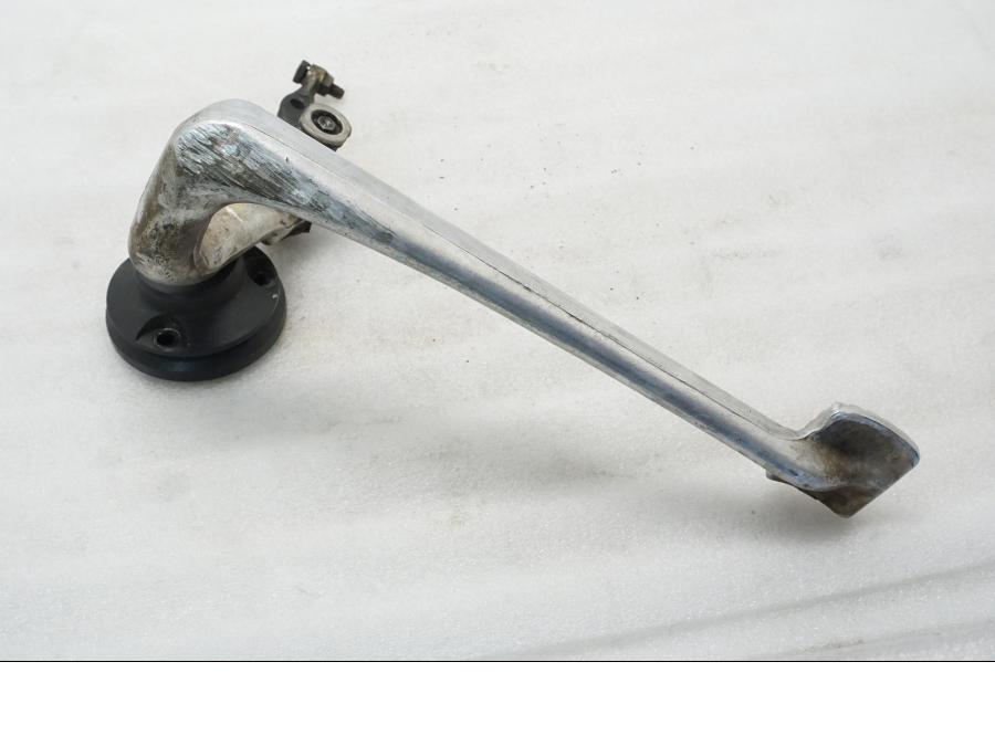 Höger sida på Bromspedal från en BMW R 90 -1975 motorcykel.