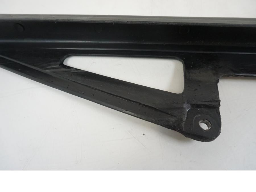 Extrabild2 på Kedjeskydd från en Honda CBR 125 R -2006 motorcykel.