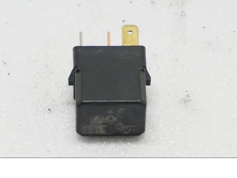 Baksidan på Relä från en Yamaha MT-03 -2007 motorcykel.