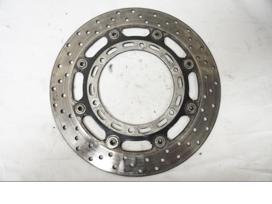 Baksidan på Bromsskiva från en Yamaha YZF 1000 R1 -2002 motorcykel.