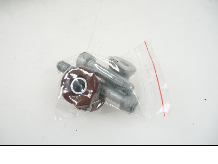 Snett uppifrån på Styrdämpare från en BMW F 750 GS -2019 motorcykel.