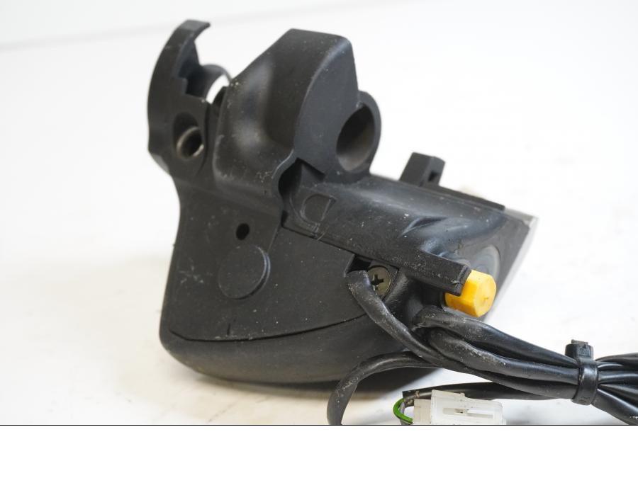 Snett uppifrån på Kopplingslavcylinder från en BMW R 1200 C -2002 motorcykel.