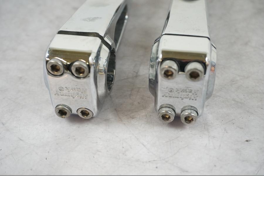 Extrabild1 på Styrfäste från en Kawasaki VN 1500 -1996 motorcykel.