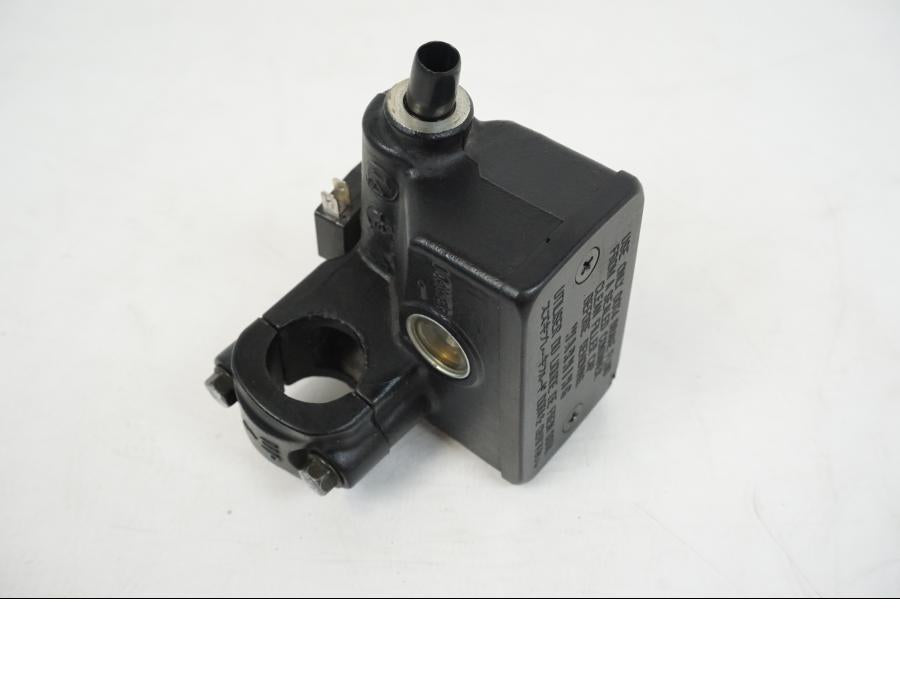 Extrabild2 på Bromshuvudcylinder från en Suzuki GSX 600 F -1998 motorcykel.