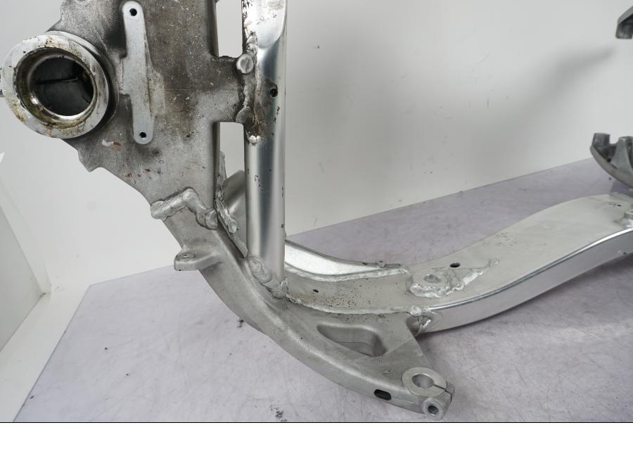 Extrabild6 på Ram från en Suzuki GSX 1300 RX -1999 motorcykel.