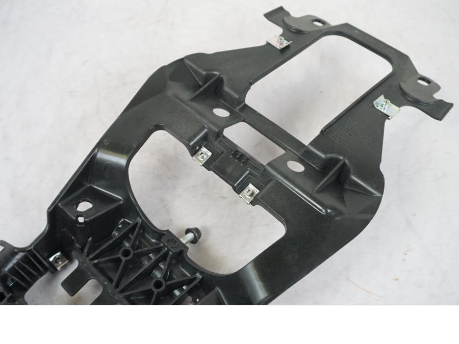 Extrabild1 på Undertail från en Yamaha MT 125 -2017 motorcykel.