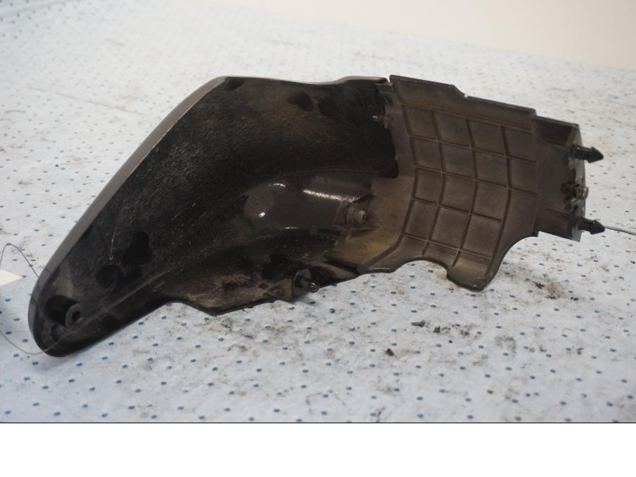 Baksidan på Sidopanel från en Yamaha XV 1600 -1999 motorcykel.