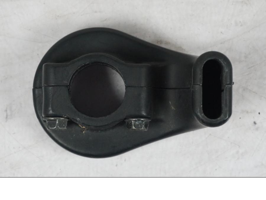 Snett uppifrån på Gasklo från en KTM 690 SM R -2009 motorcykel.