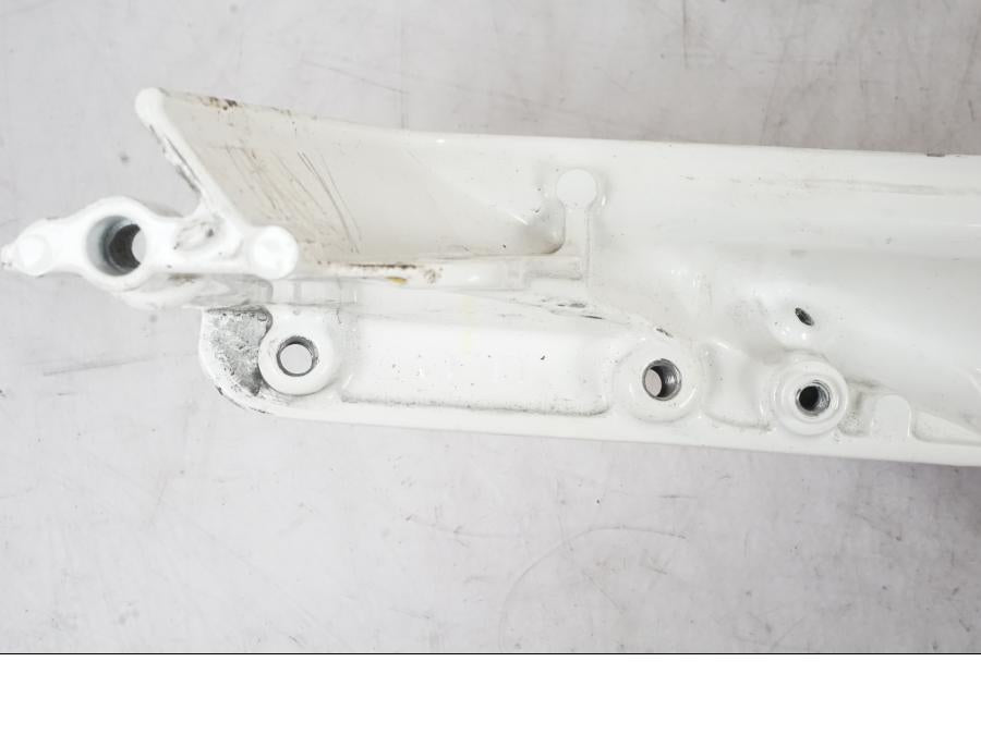 Extrabild5 pÄ Bakram frÄn en KTM 690 Duke -2015 motorcykel.