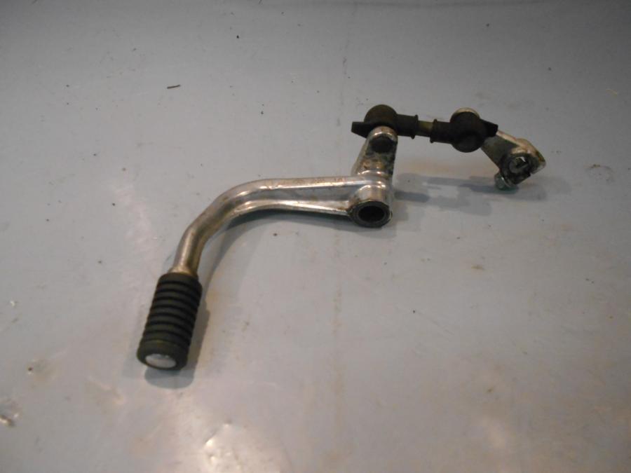 Framsidan på Växelpedal från en Honda GL 1800 -2001 motorcykel.