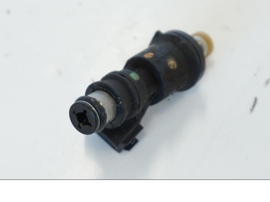 Extrabild2 pÄ Spridare frÄn en Honda CBR 900 RR -2001 motorcykel.