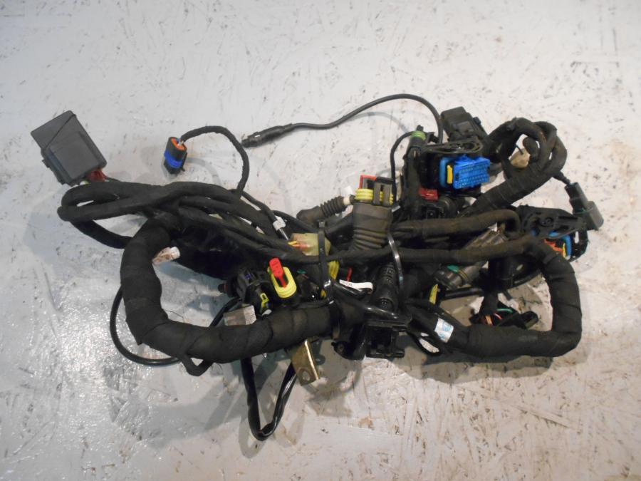 Framsidan på Kabelstam från en Ducati 848 -2013 motorcykel.