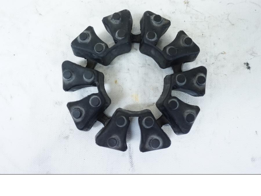 Baksidan pÄ RyckutjÀmnare frÄn en Triumph Bonneville -2001 motorcykel.