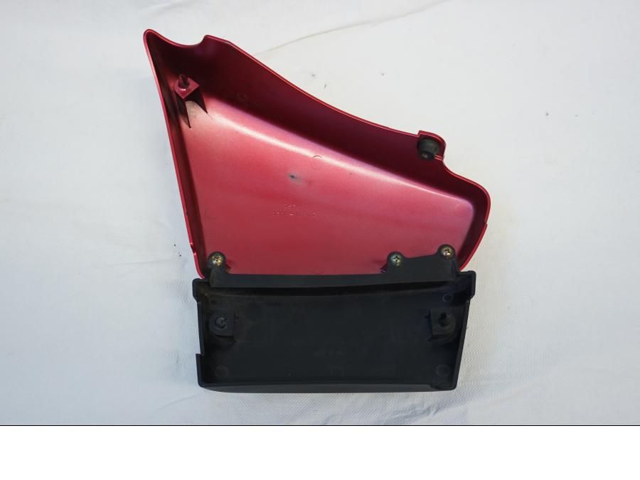 Höger sida på Sidopanel från en Kawasaki VN 900 -2006 motorcykel.