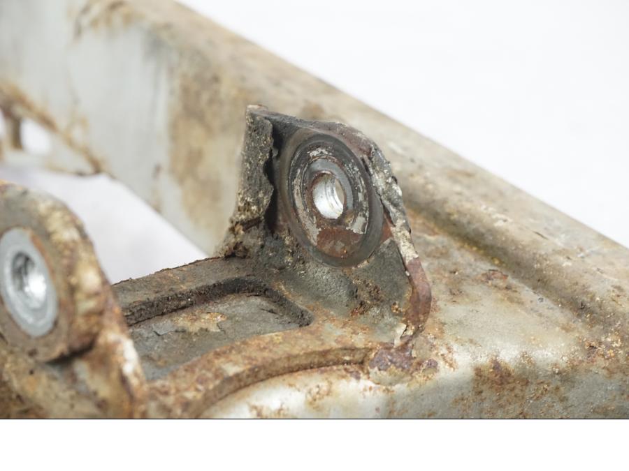 Extrabild6 på Sving från en Honda CBR 1000 F -1989 motorcykel.