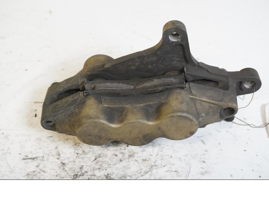 Höger sida på Bromsok från en Kawasaki ZR-X 1200 S -2001 motorcykel.