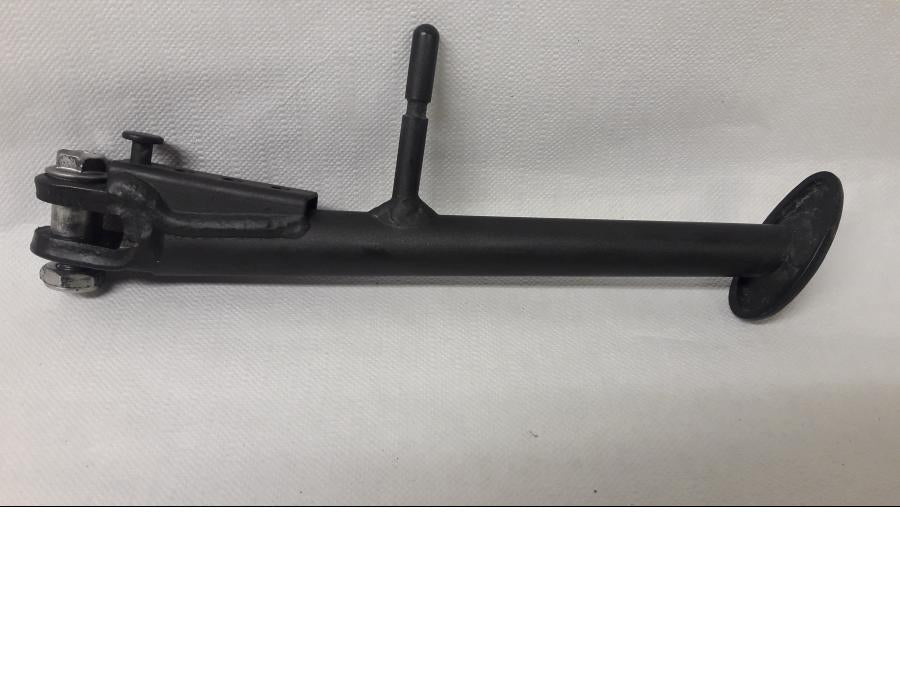 Baksidan på Sidostöd från en Kawasaki Z 900 -2020 motorcykel.