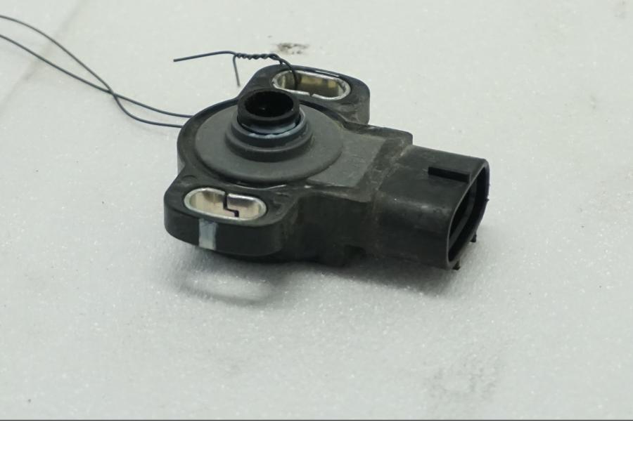 Framsidan på TPS från en Yamaha MT-03 -2007 motorcykel.