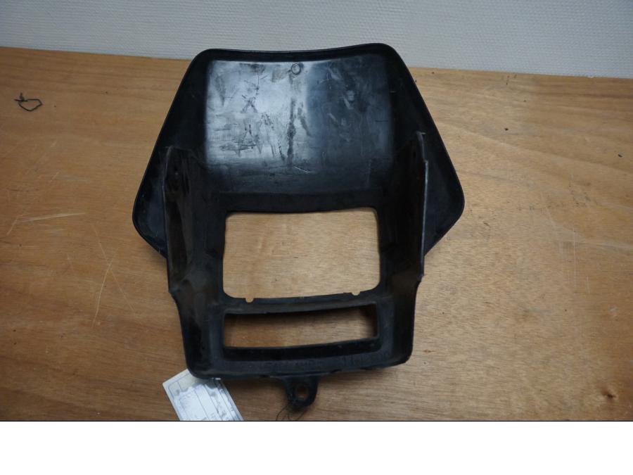 Snett uppifrån på Strålkastarkåpa från en Suzuki DR 650 -1994 motorcykel.