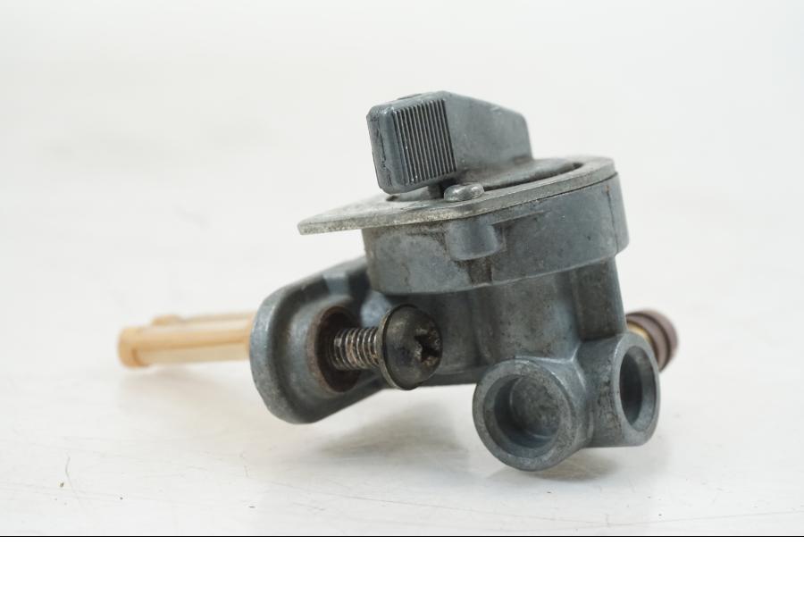 Snett uppifrån på Bensinkran från en Yamaha YZF R6 -1999 motorcykel.