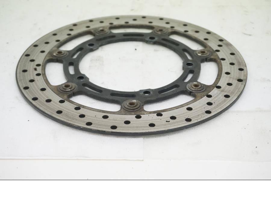 Baksidan på Bromsskiva från en Yamaha MT-03 -2007 motorcykel.