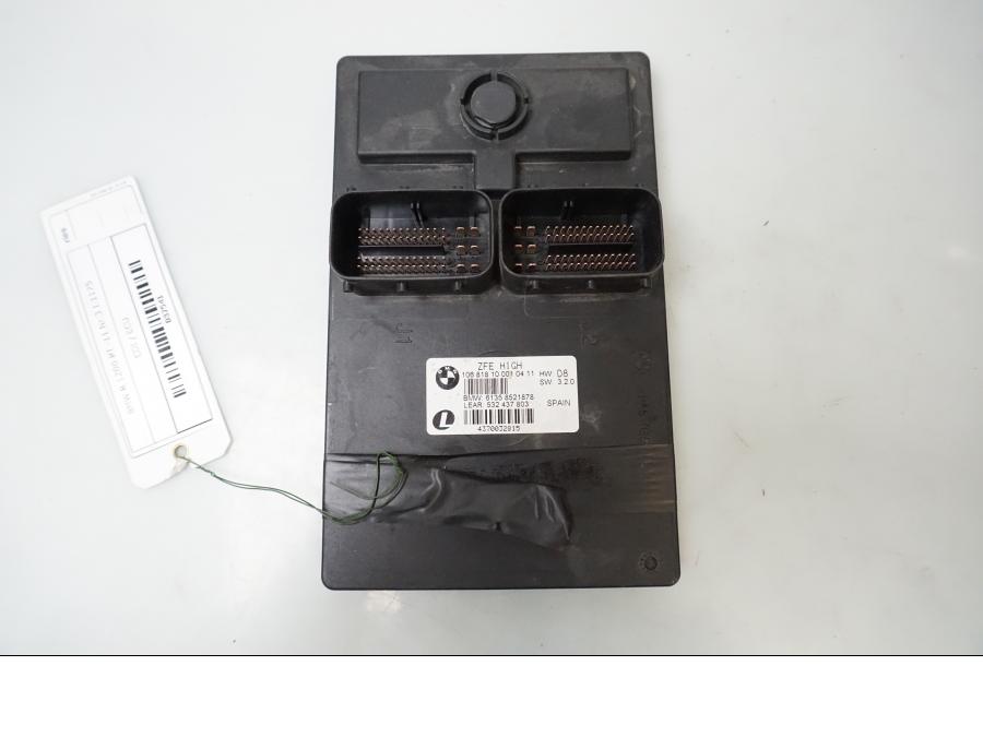 Baksidan på CDI / ECU från en BMW R 1200 RT -2011 motorcykel.