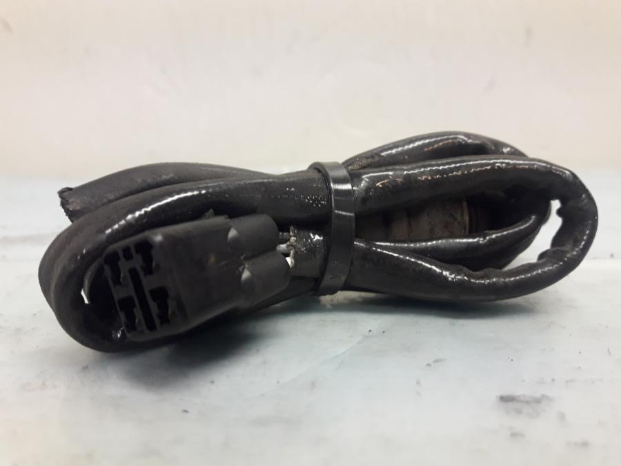 Baksidan på Lambdasond från en Suzuki SV 1000 -2004 motorcykel.