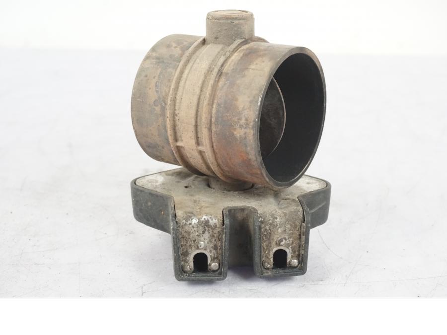 Höger sida på Avgasspjäll från en BMW R 1200 GSA -2012 motorcykel.