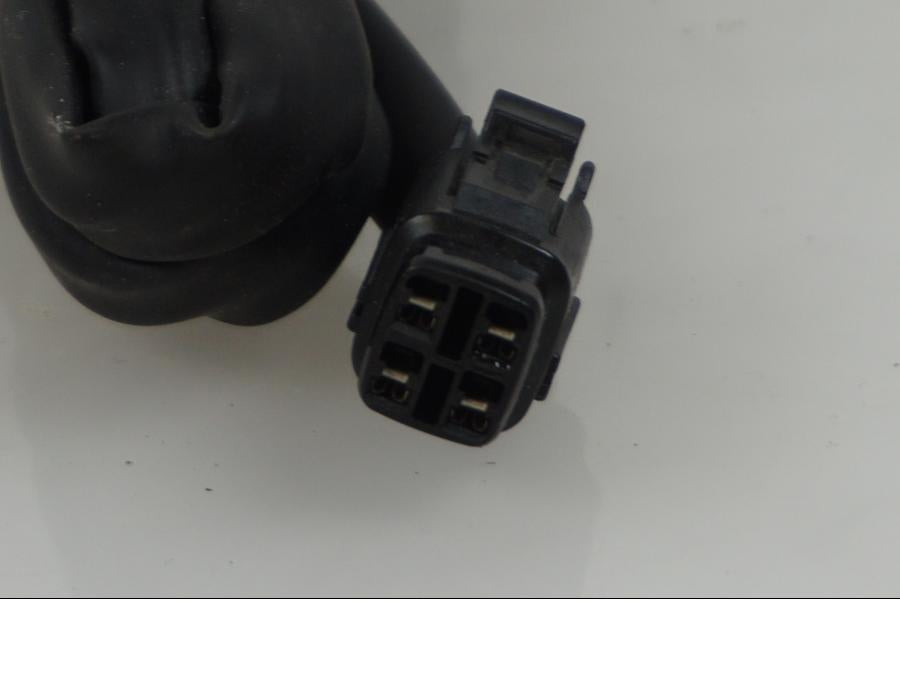 Vänster sida på Bromsljuskontakt från en Yamaha FJR 1300 -2016 motorcykel.