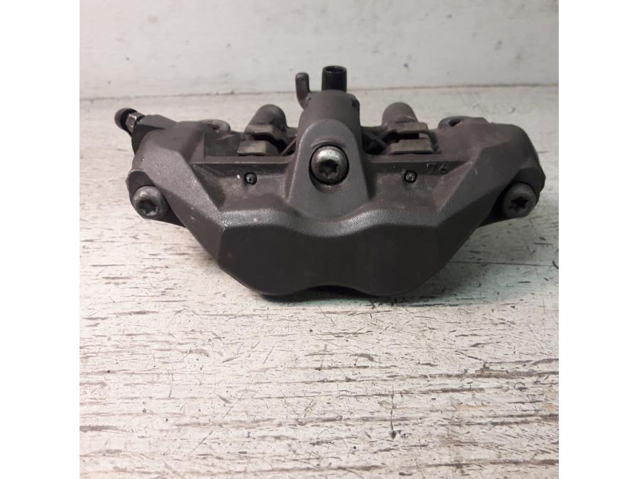 Baksidan på Bromsok från en Honda CBR 1000 RR -2004 motorcykel.