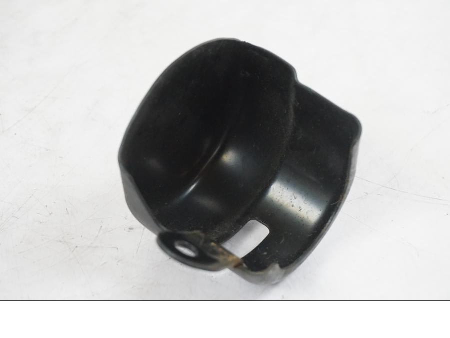 Snett uppifrån på Bromshuvudcylinderskydd från en Yamaha XVS 1100 -2004 motorcykel.