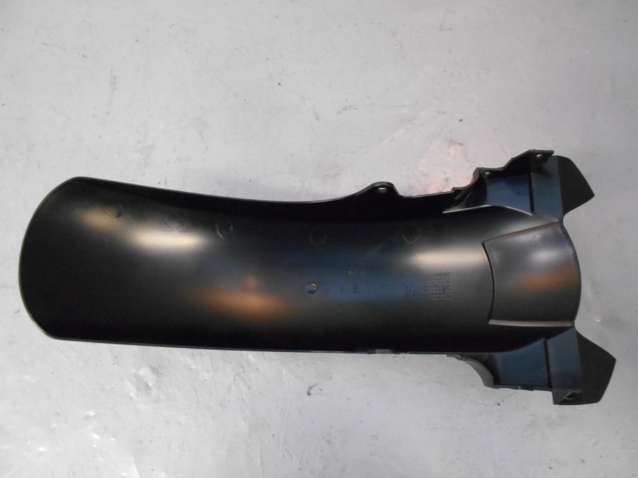 Vänster sida på Framskärm från en Yamaha XP 500 -2012 motorcykel.